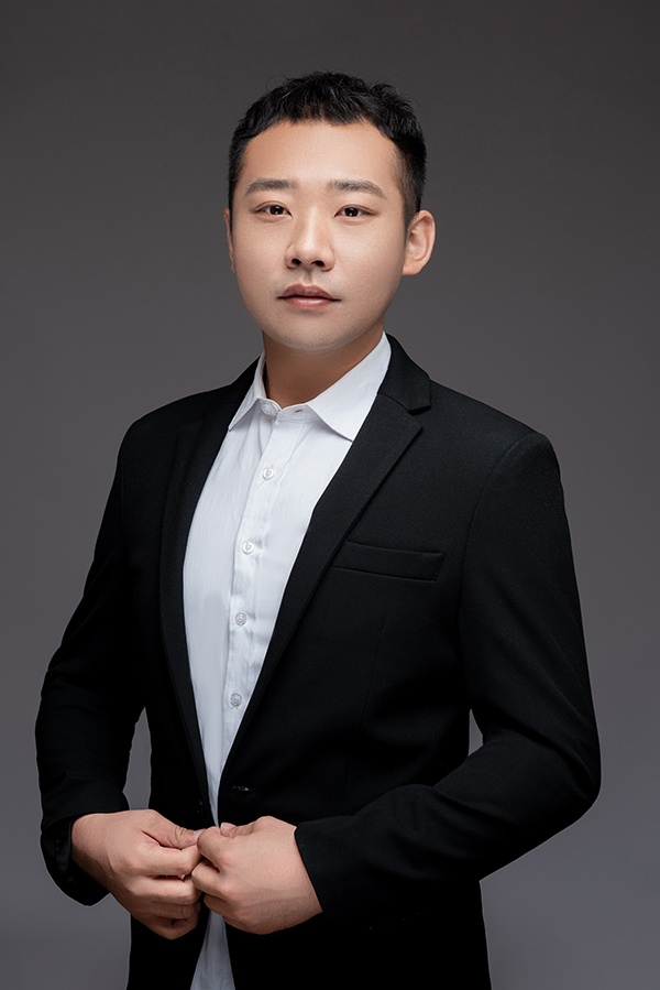 客户经理：郁文全