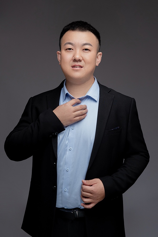 客户经理：张亚雄